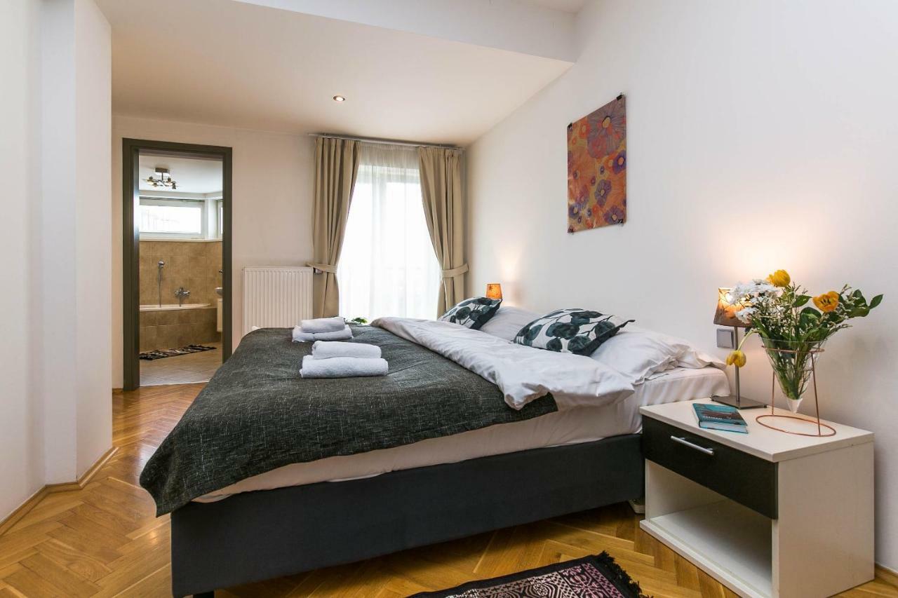 Art Apartments Prague II Dış mekan fotoğraf